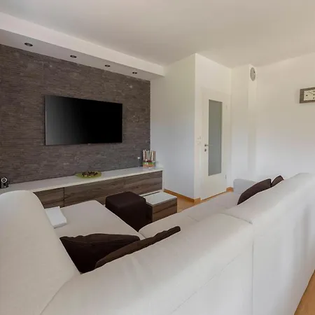Sunee Apartma